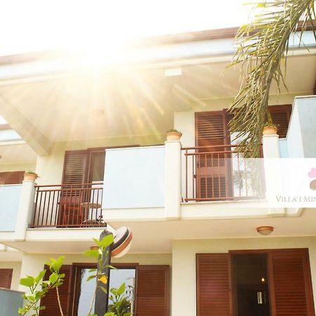 Villa I Minnulareddi Giardini Naxos Eksteriør billede