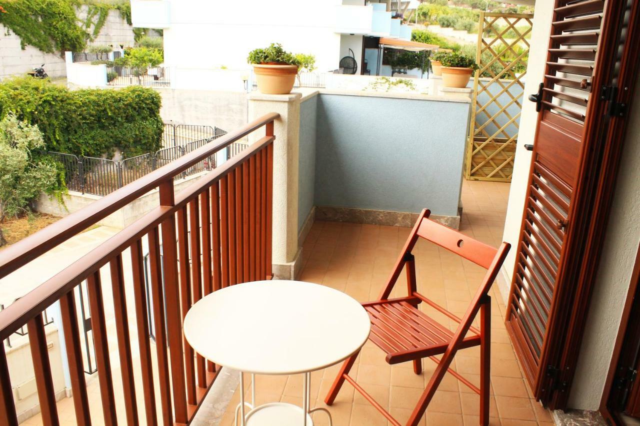 Villa I Minnulareddi Giardini Naxos Eksteriør billede