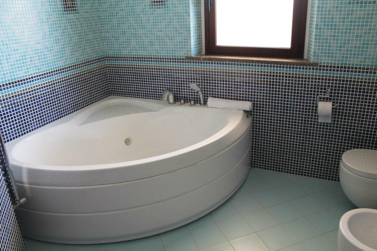 Villa I Minnulareddi Giardini Naxos Eksteriør billede