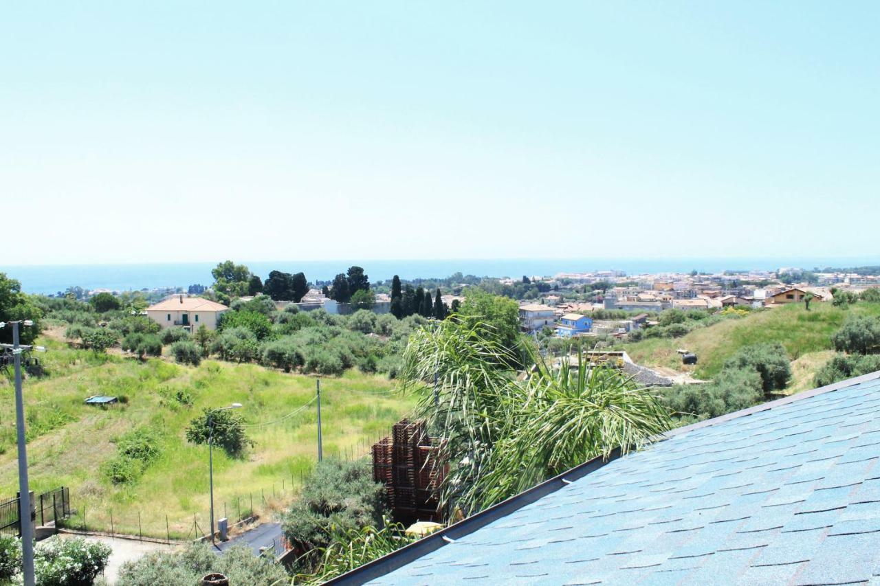 Villa I Minnulareddi Giardini Naxos Eksteriør billede