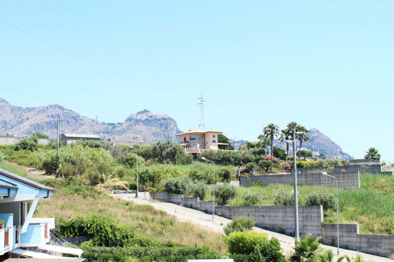 Villa I Minnulareddi Giardini Naxos Eksteriør billede